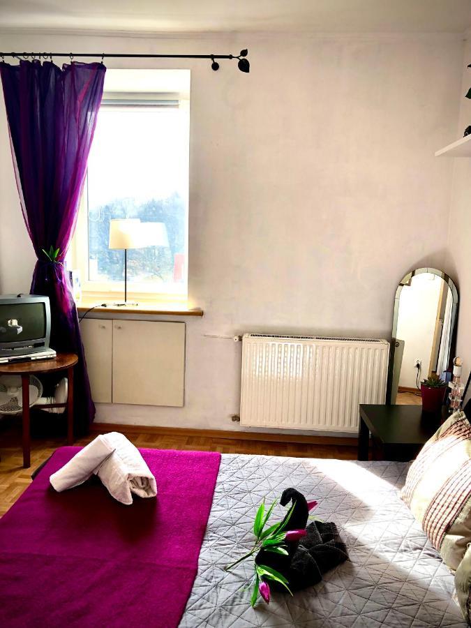 Mieszkanie W Srodmiesciu Blisko Rynku Wałbrzych Esterno foto